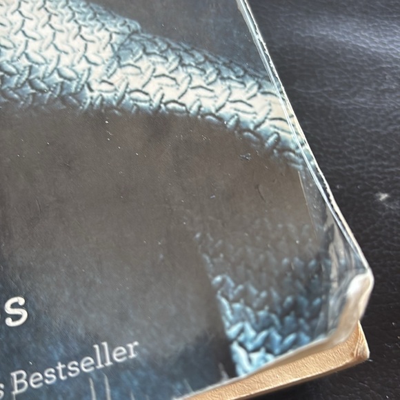 ROMANCE BOOK - Picture 3 of 4